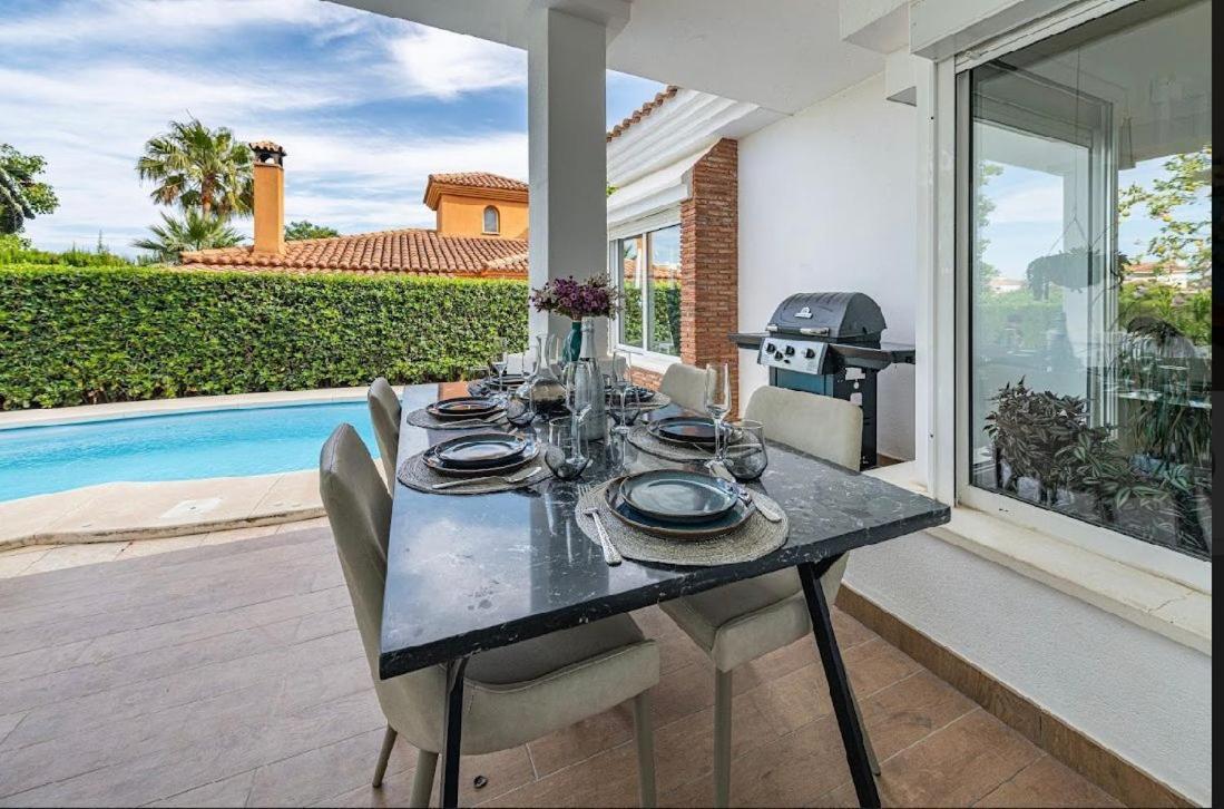 Villa Benalmadena, Av. Del Higueron Exterior photo