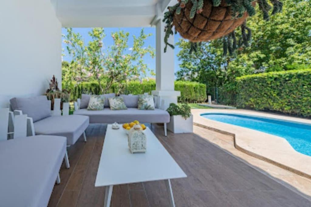 Villa Benalmadena, Av. Del Higueron Exterior photo